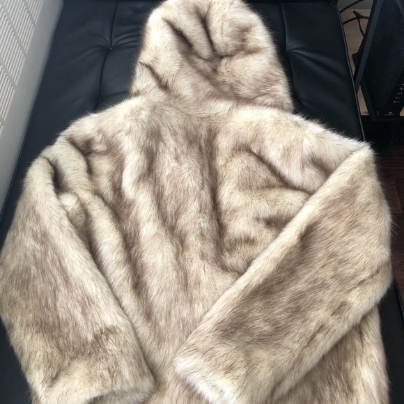 SW3 Bespoke Faux Fur Coat - Picture 4 of 5